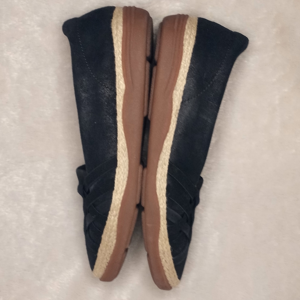 Clarks Suede Elaine Petals Slip On Comfy Soft Woven Casual Coastal Espadrille - Picture 7 of 10
